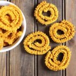 Chakli Candle